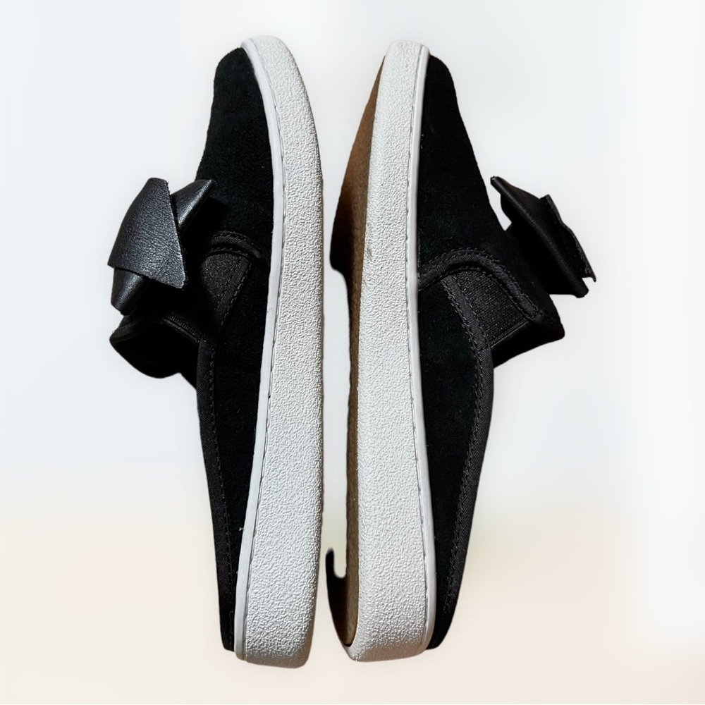 UGG suede slip on shoes 7 - Picture 6 of 8
